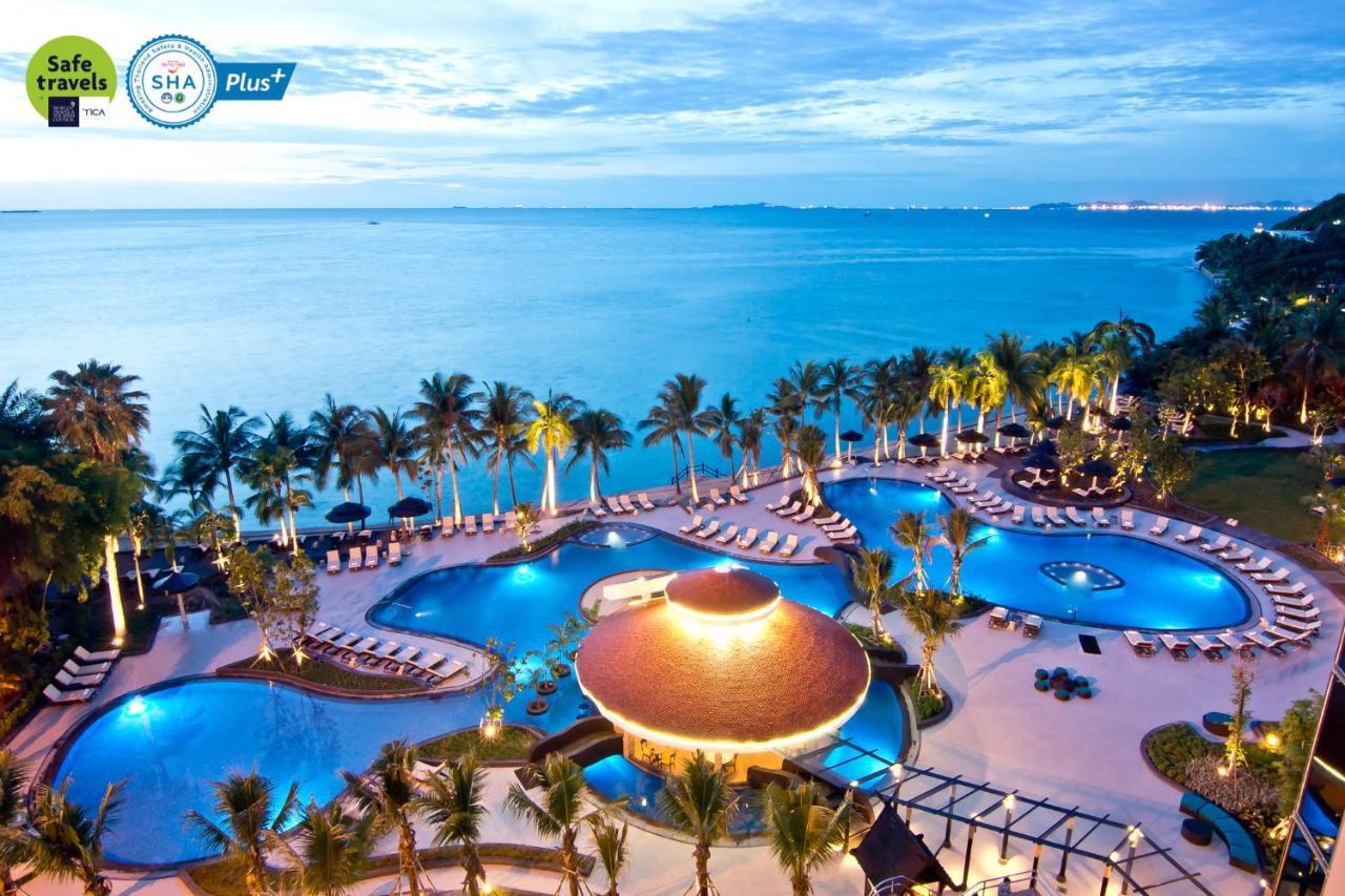 Royal Wing Suites & Spa Pattaya Bagian luar foto