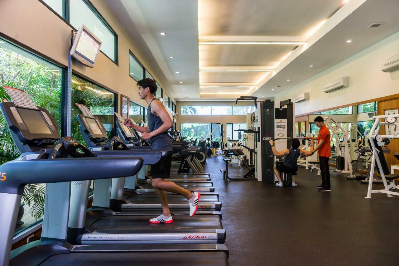 Royal Wing Suites & Spa Pattaya Bagian luar foto